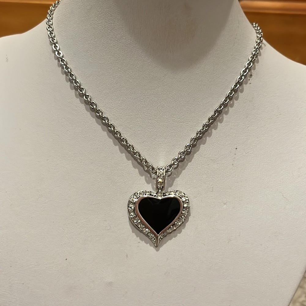 Pendant - Rhinestone & Onyx - Picture 3 of 5